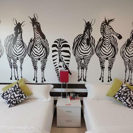 斑比bambi Hotel Тайнан Екстериор снимка
