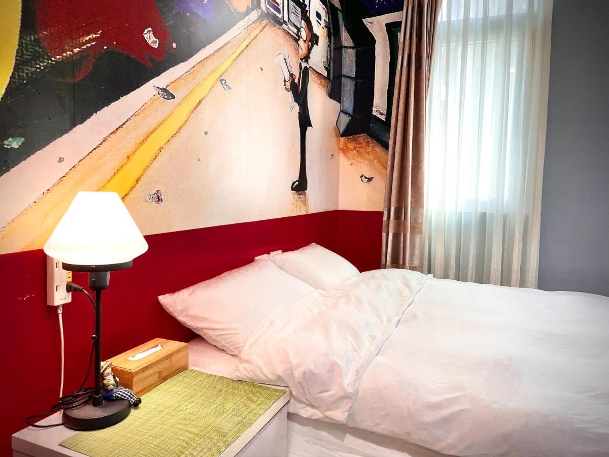 斑比bambi Hotel Тайнан Екстериор снимка