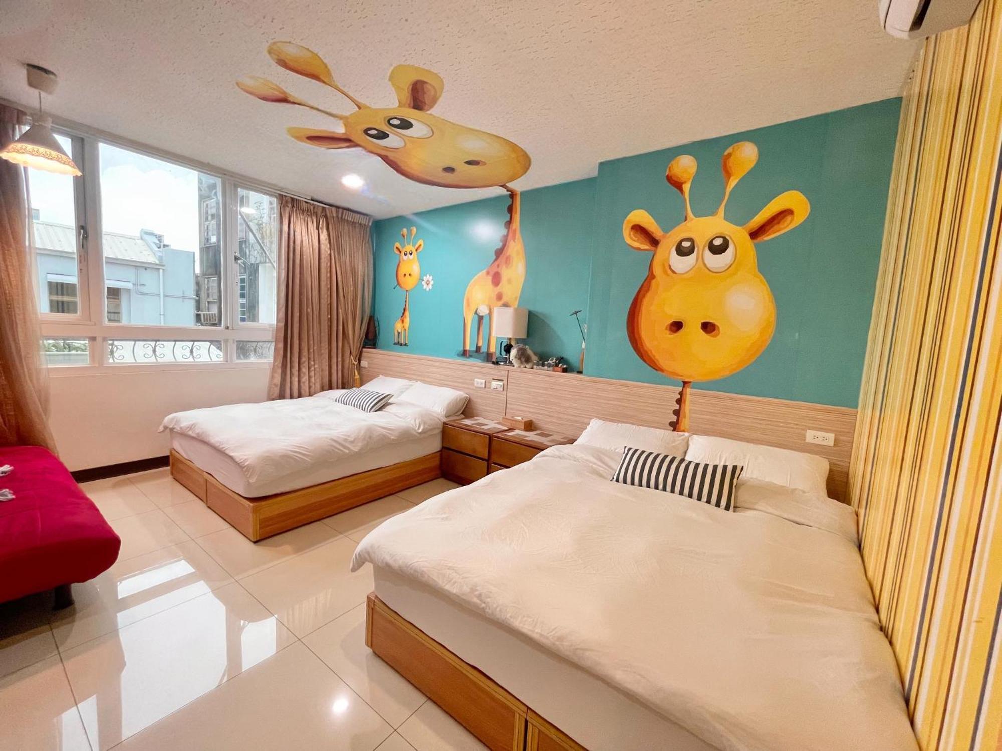 斑比bambi Hotel Тайнан Екстериор снимка